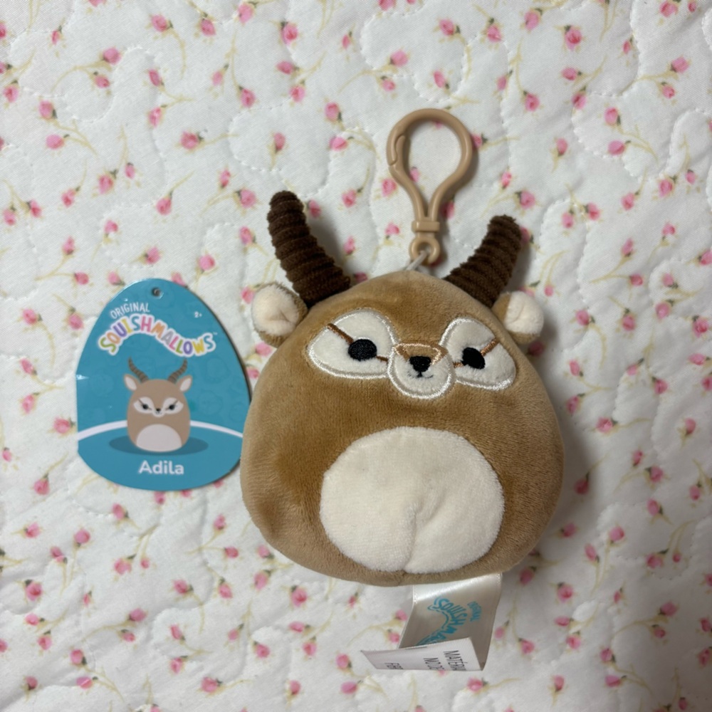Adila Squishmallow Clip 3.5" BNWT